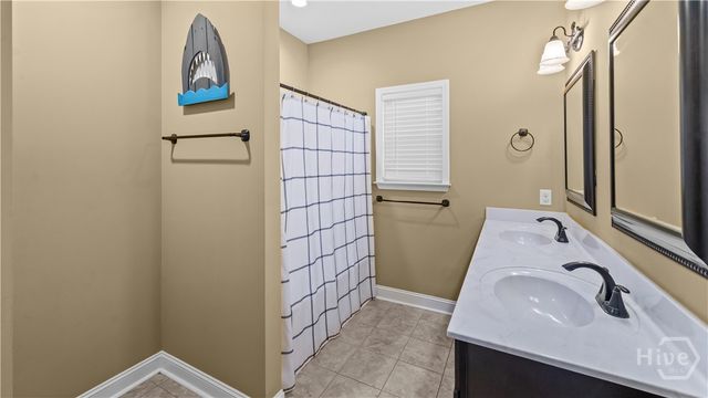 220 Saint Catherine Circle, Richmond Hill, GA 31324