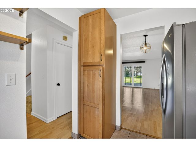 312 Ne 103RD St, Vancouver, WA 98685