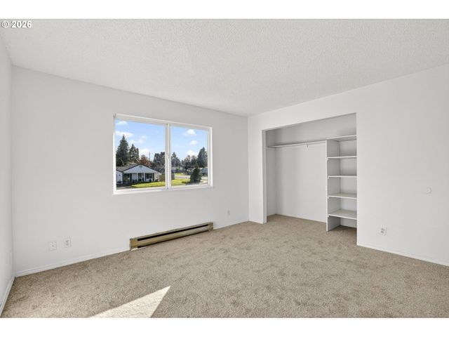 312 Ne 103RD St, Vancouver, WA 98685