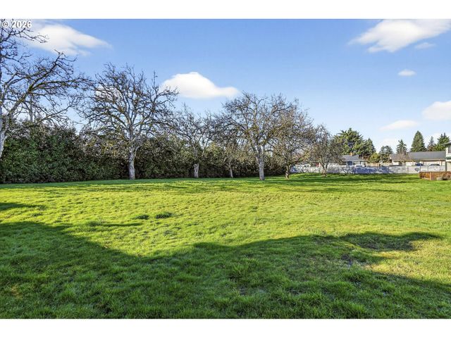 312 Ne 103RD St, Vancouver, WA 98685