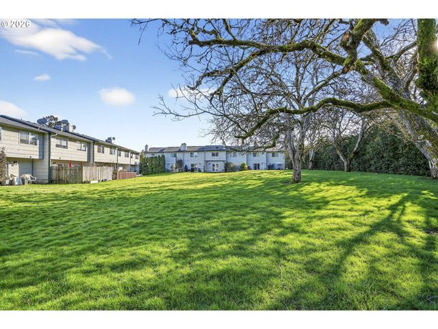 312 Ne 103RD St, Vancouver, WA 98685