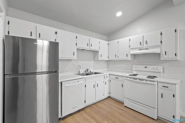 3704 Squaw Valley Drive SW, Huntsville, AL 35805