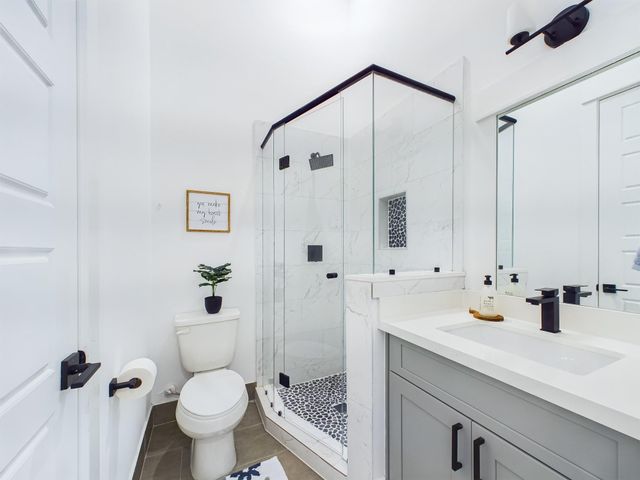 4333 Arlington Street, Houston, TX 77022