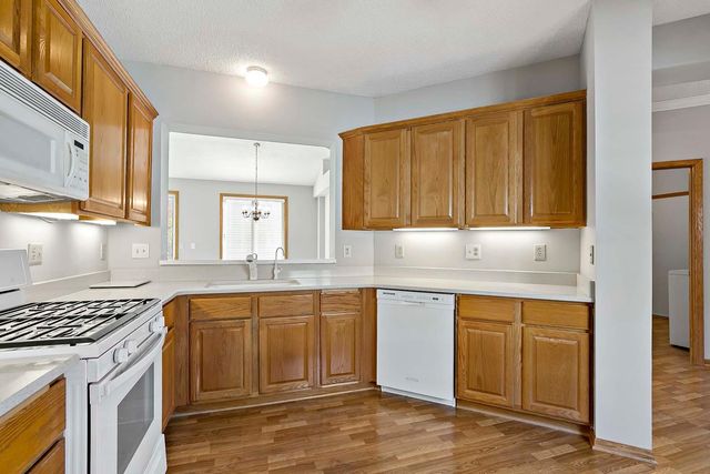 8916 Coffman Path, Inver Grove Heights, MN 55076