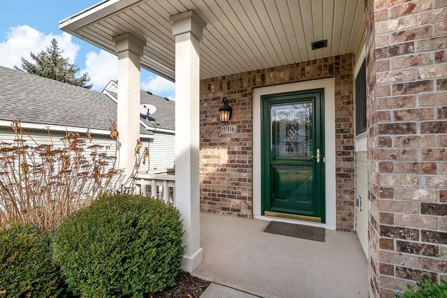 8916 Coffman Path, Inver Grove Heights, MN 55076