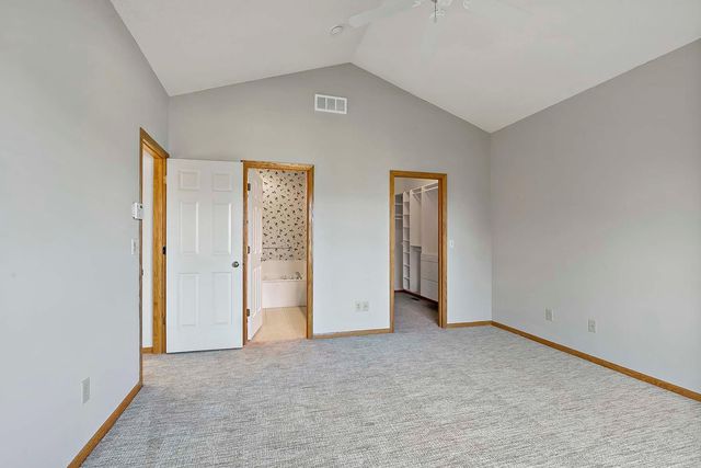 8916 Coffman Path, Inver Grove Heights, MN 55076