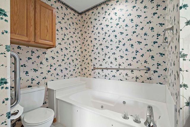 8916 Coffman Path, Inver Grove Heights, MN 55076