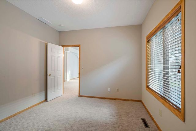 8916 Coffman Path, Inver Grove Heights, MN 55076