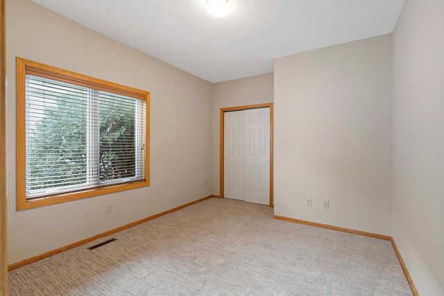 8916 Coffman Path, Inver Grove Heights, MN 55076