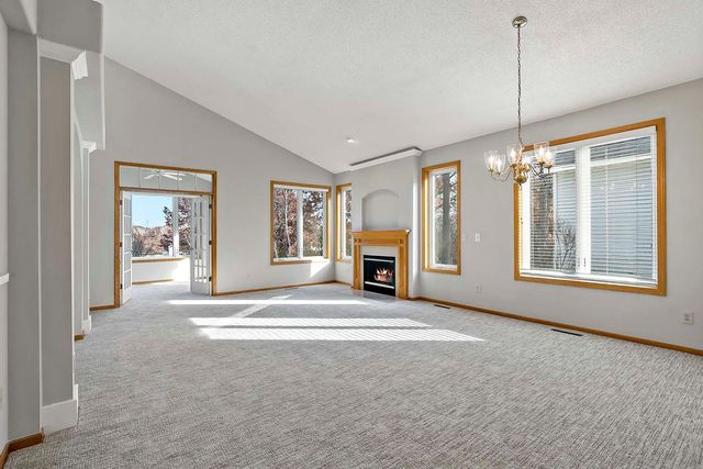 8916 Coffman Path, Inver Grove Heights, MN 55076