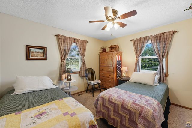 12542 266th Rd, Holton, KS 66436