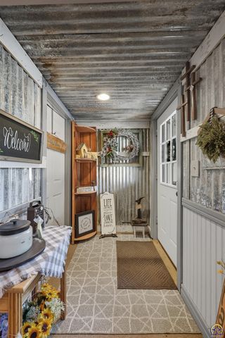 12542 266th Rd, Holton, KS 66436