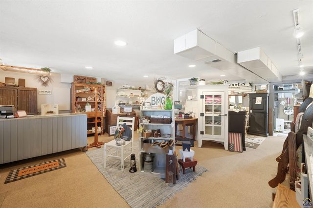 12542 266th Rd, Holton, KS 66436