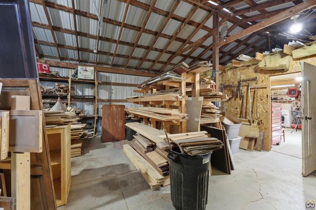 12542 266th Rd, Holton, KS 66436