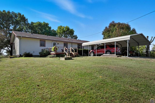 12542 266th Rd, Holton, KS 66436