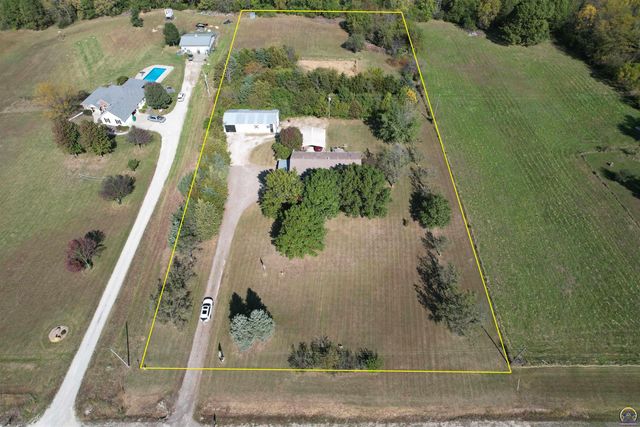 12542 266th Rd, Holton, KS 66436