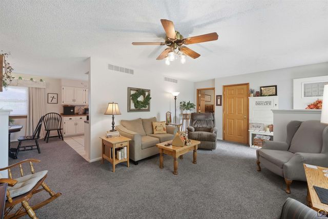 12542 266th Rd, Holton, KS 66436