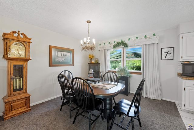 12542 266th Rd, Holton, KS 66436