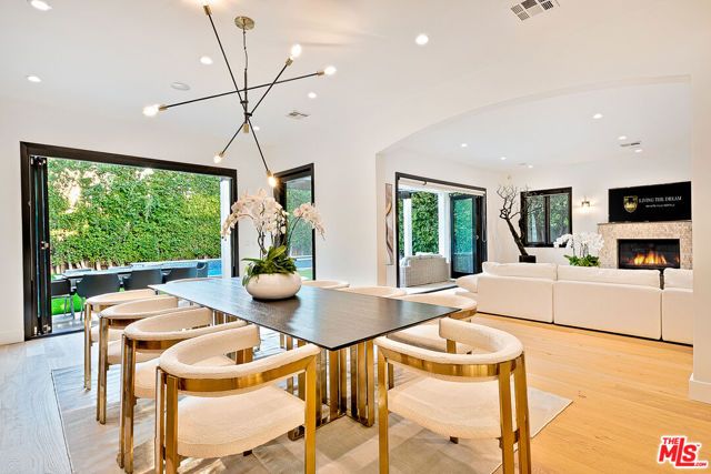 419 N Edinburgh Avenue, Los Angeles, CA 90048