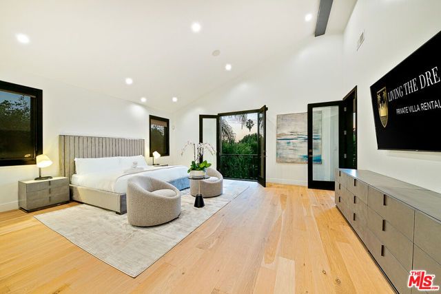 419 N Edinburgh Avenue, Los Angeles, CA 90048