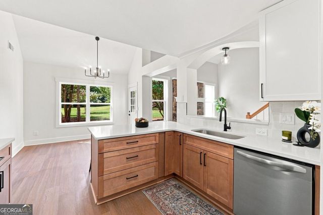 1950 Harvest Way, Loganville, GA 30052