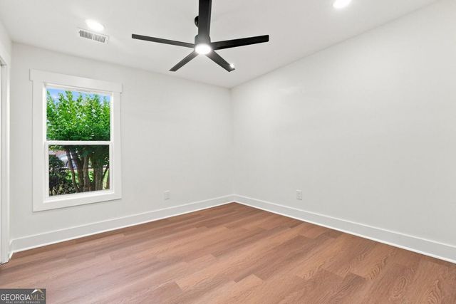 1950 Harvest Way, Loganville, GA 30052