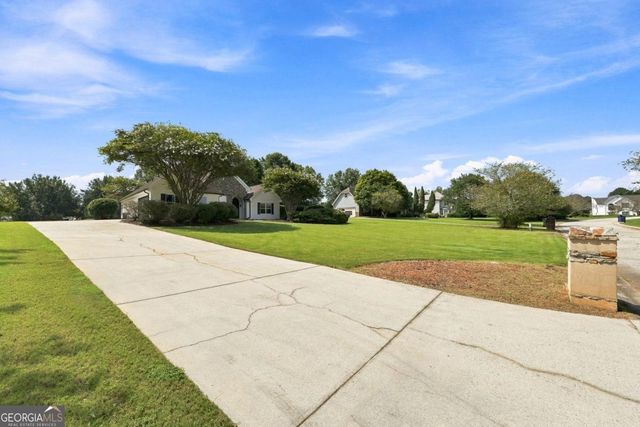 1950 Harvest Way, Loganville, GA 30052