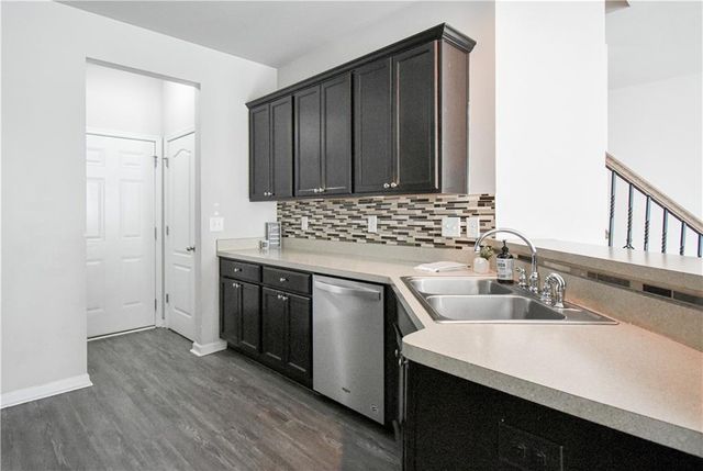 158 Townview Drive, Woodstock, GA 30189