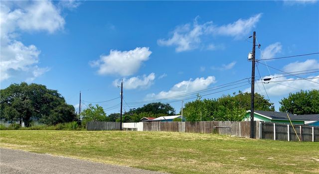 000 Port Ave, Ingleside, TX 78362