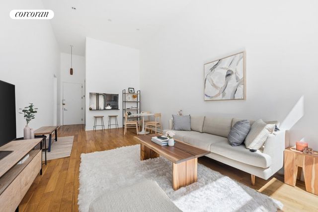 120 E 87TH Street R6E, New York City, NY 10028