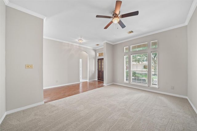 626 Silver Creek Circle, Richmond, TX 77406