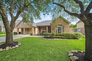 626 Silver Creek Circle, Richmond, TX 77406