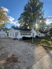 405 North Street, Chesterfield, IN 46017