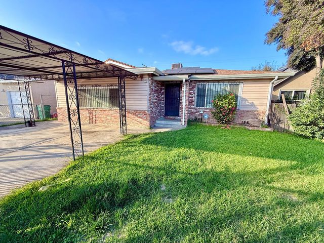 2477 E Washington St, Stockton, CA 95205