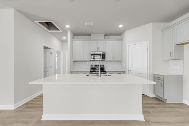 2169 Lavender Bloom Road, Ravenel, SC 29470