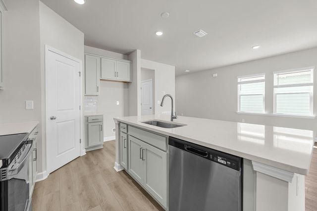 2169 Lavender Bloom Road, Ravenel, SC 29470