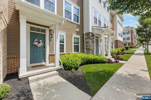 12 Marshall Lane, Wood Ridge, NJ 07075