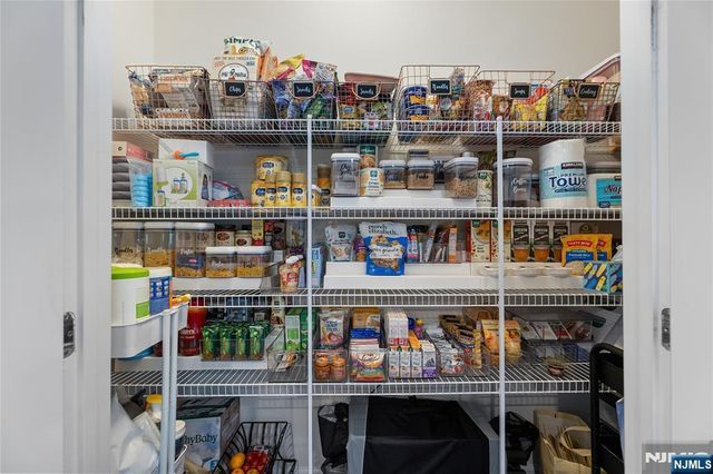 12 Marshall Lane, Wood Ridge, NJ 07075