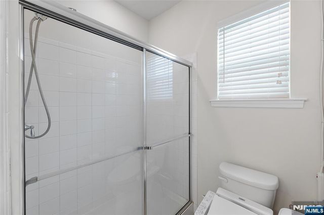 12 Marshall Lane, Wood Ridge, NJ 07075