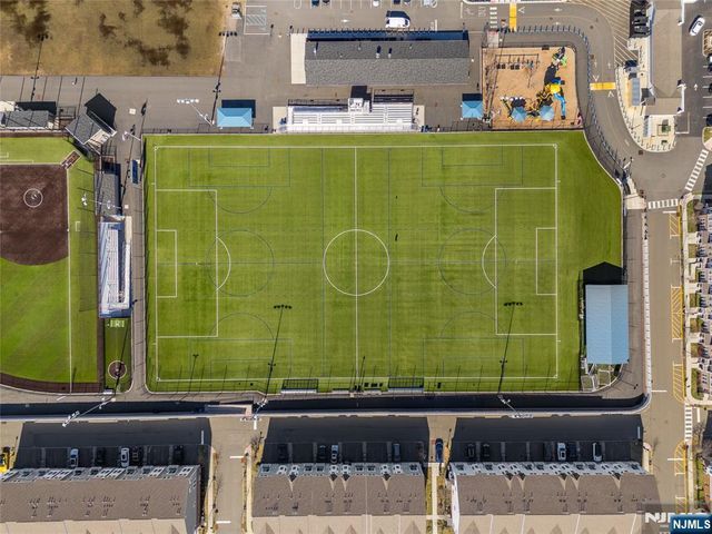 12 Marshall Lane, Wood Ridge, NJ 07075