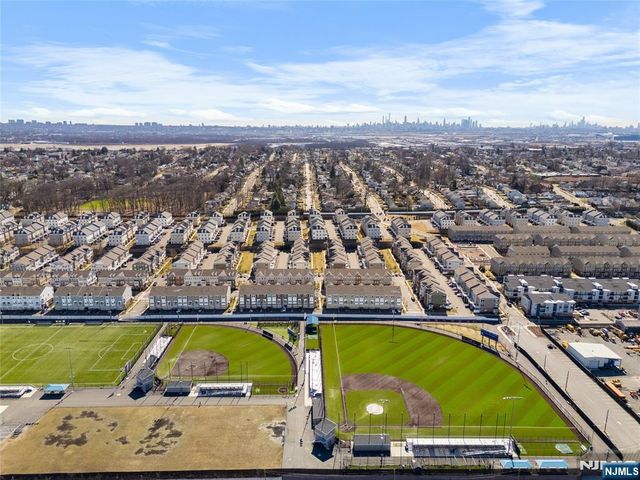 12 Marshall Lane, Wood Ridge, NJ 07075