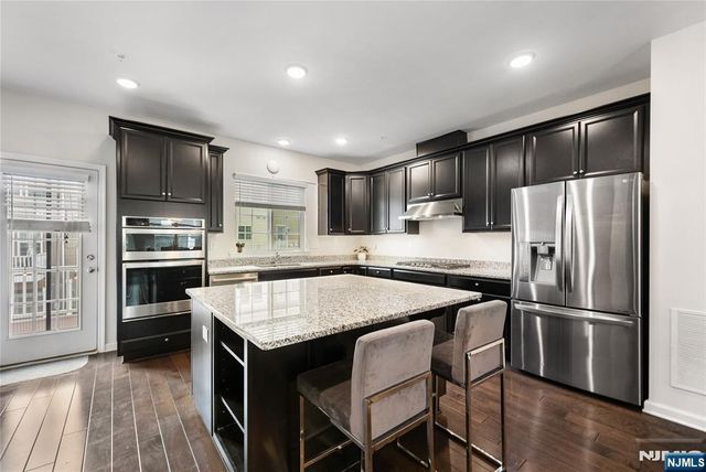 12 Marshall Lane, Wood Ridge, NJ 07075