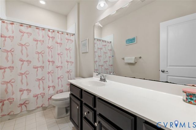 5948 Swift Fox Dr, Moseley, VA 23120