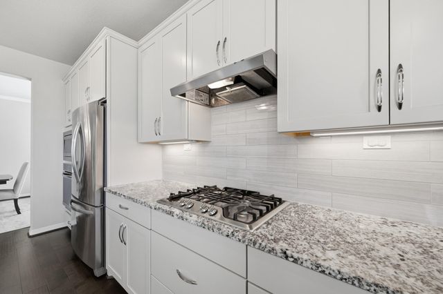 3023 Brisk Autumn Drive, Richmond, TX 77406