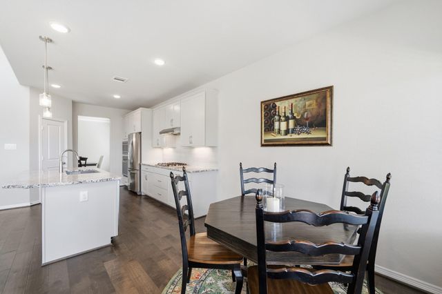 3023 Brisk Autumn Drive, Richmond, TX 77406