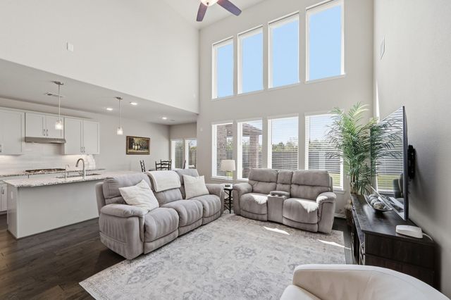 3023 Brisk Autumn Drive, Richmond, TX 77406