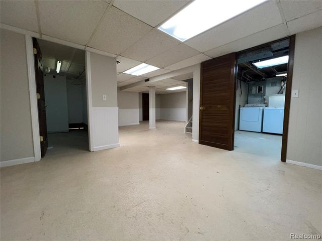 32028 Maine Street, Livonia, MI 48150