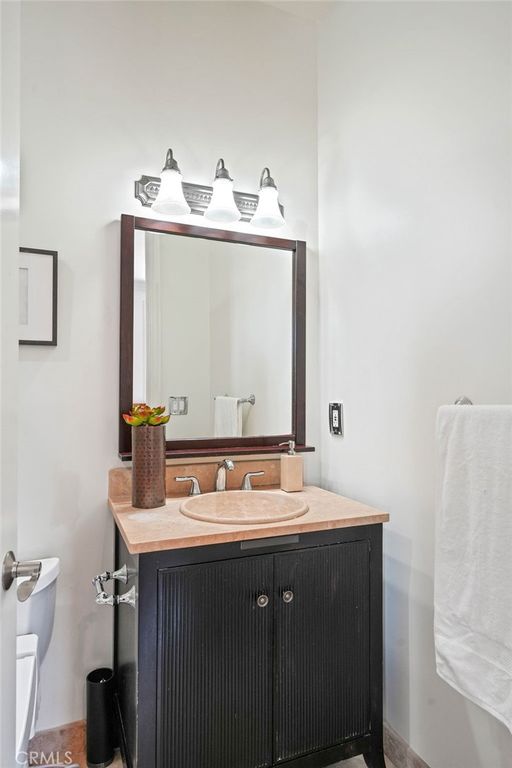 Image 18 of property listing at 3115 Ellington, Los Angeles, CA 90068