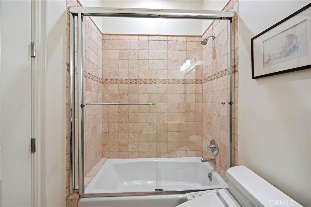 Image 20 of property listing at 3115 Ellington, Los Angeles, CA 90068