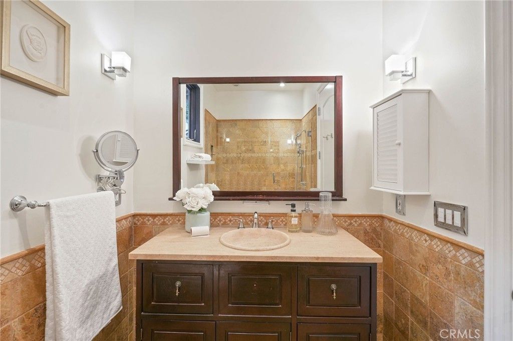 Image 29 of property listing at 3115 Ellington, Los Angeles, CA 90068